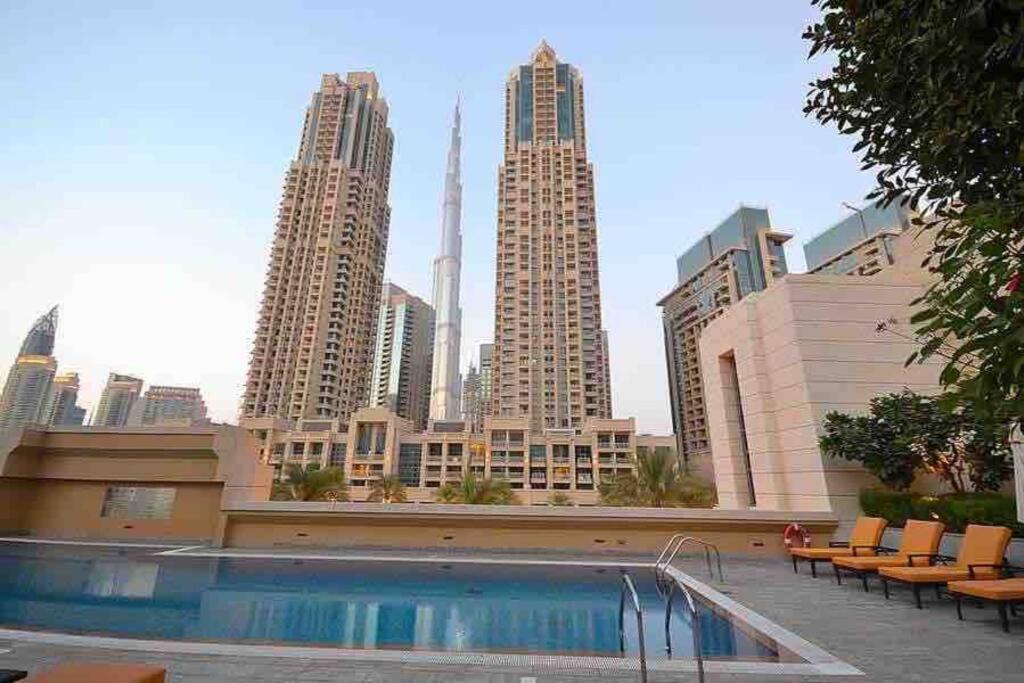Apartament Lux 1Br 2 Min To Burj Khalifa Dubaj Zewnętrze zdjęcie