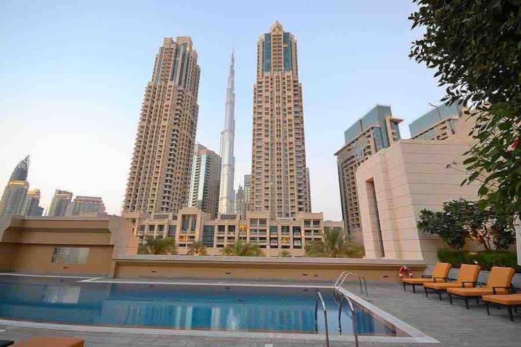 Apartament Lux 1Br 2 Min To Burj Khalifa Dubaj Zewnętrze zdjęcie
